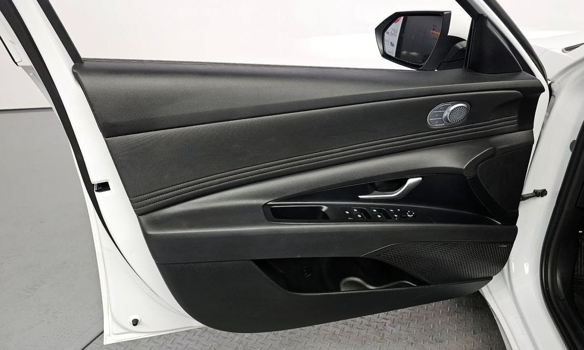 Hyundai AVANTE 2024