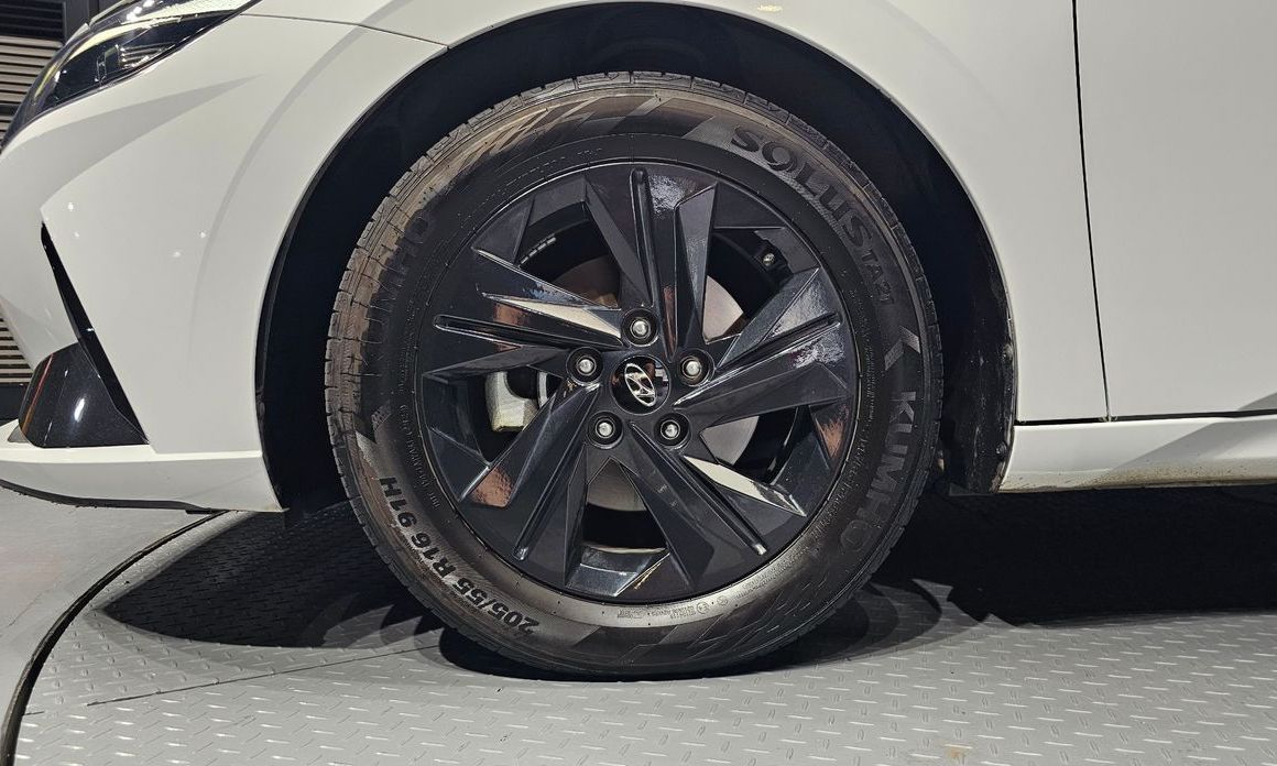 Hyundai AVANTE 2023
