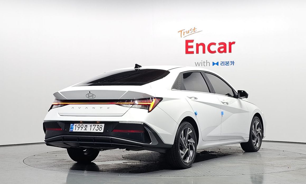 Hyundai AVANTE 2024