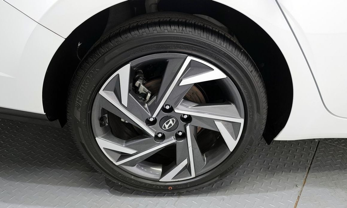 Hyundai AVANTE 2024