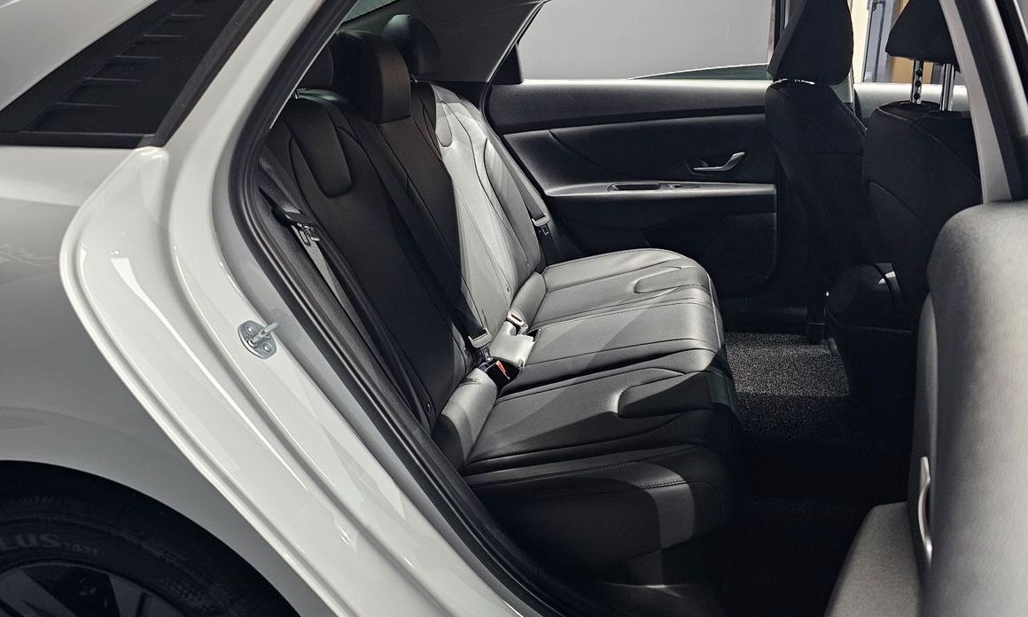 Hyundai AVANTE 2023
