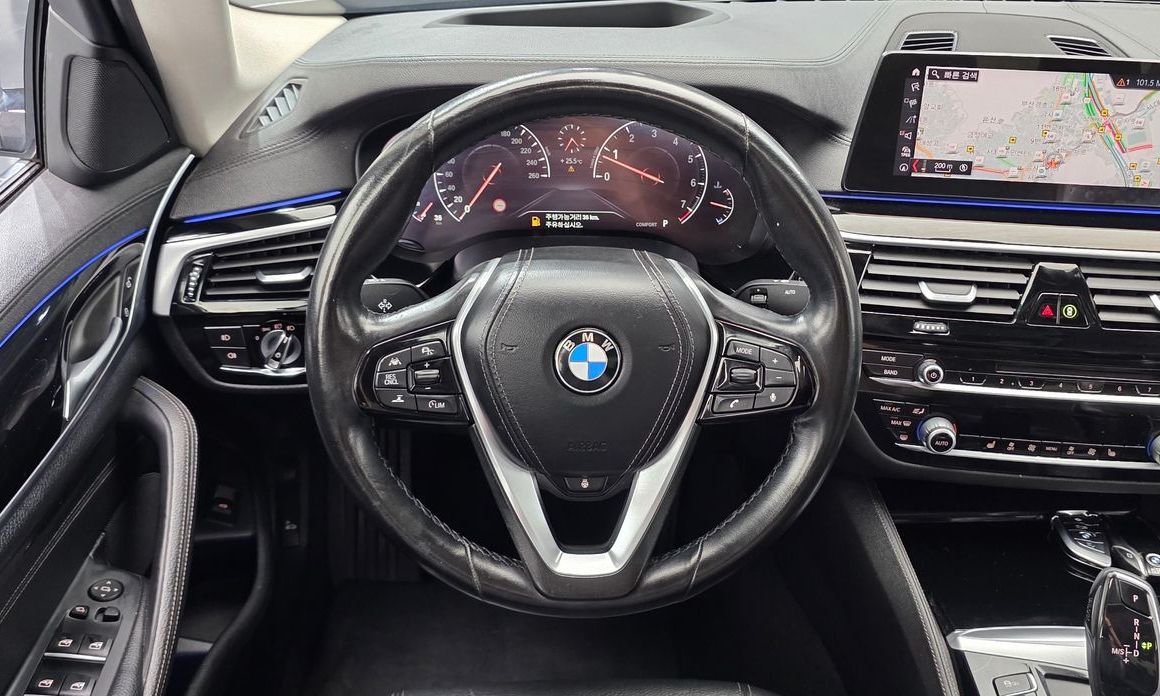 BMW 5-Series 2019
