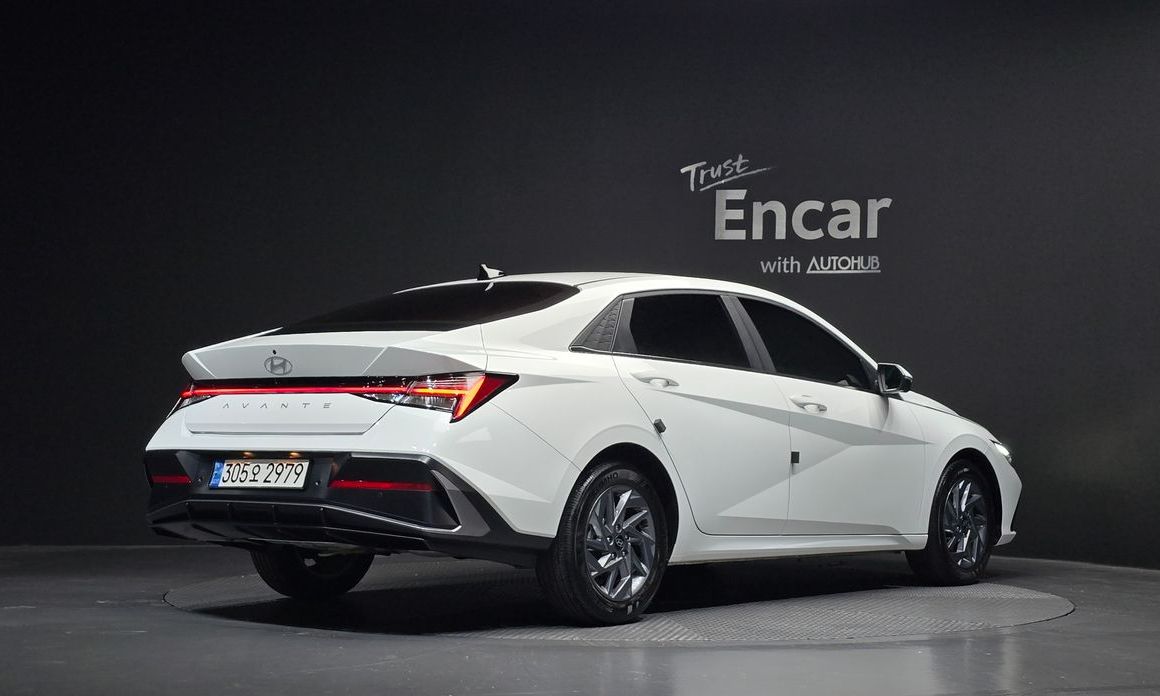 Hyundai AVANTE 2024