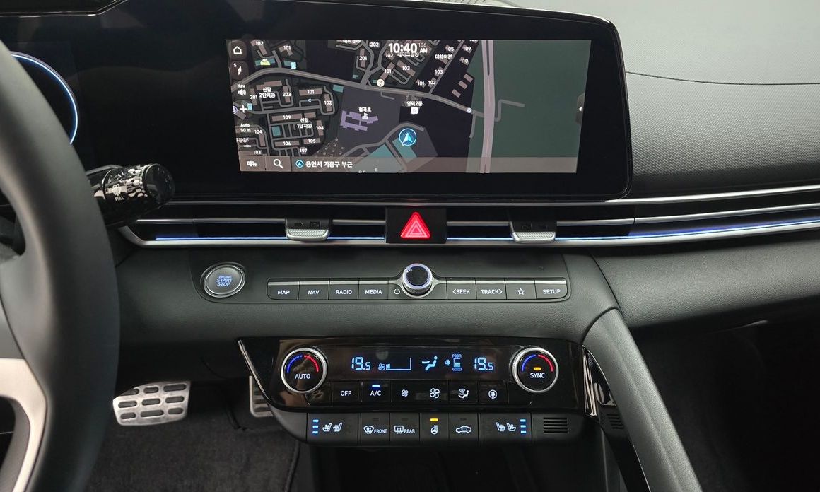 Hyundai AVANTE 2024