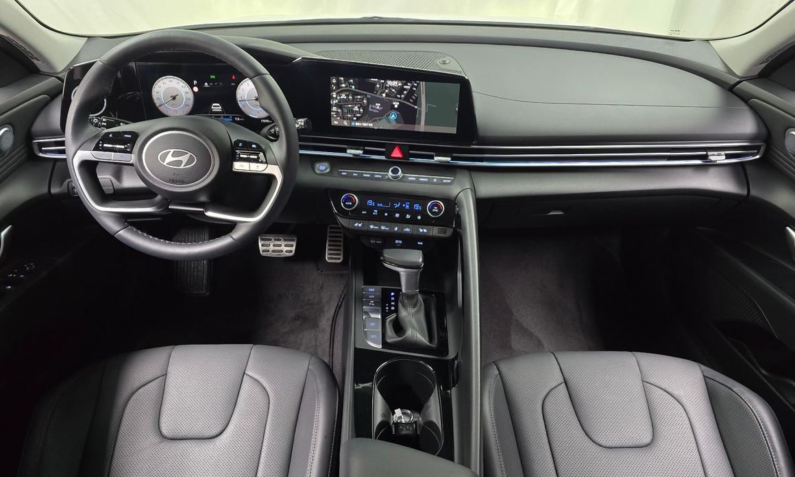 Hyundai AVANTE 2024