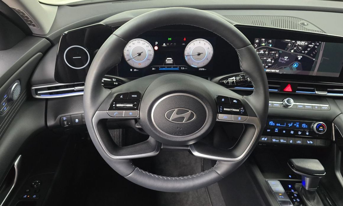 Hyundai AVANTE 2024