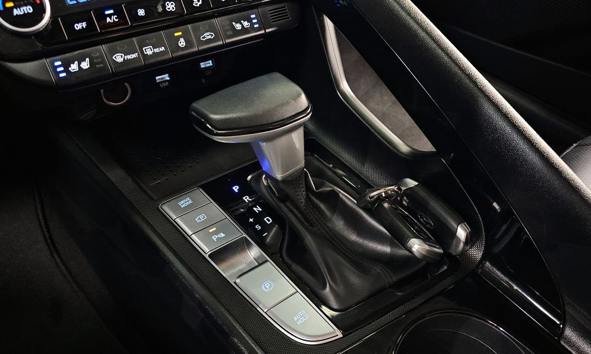 Hyundai AVANTE 2023