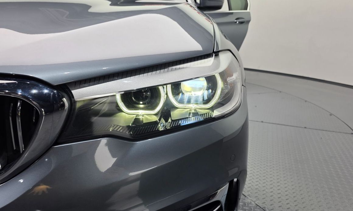 BMW 5-Series 2019