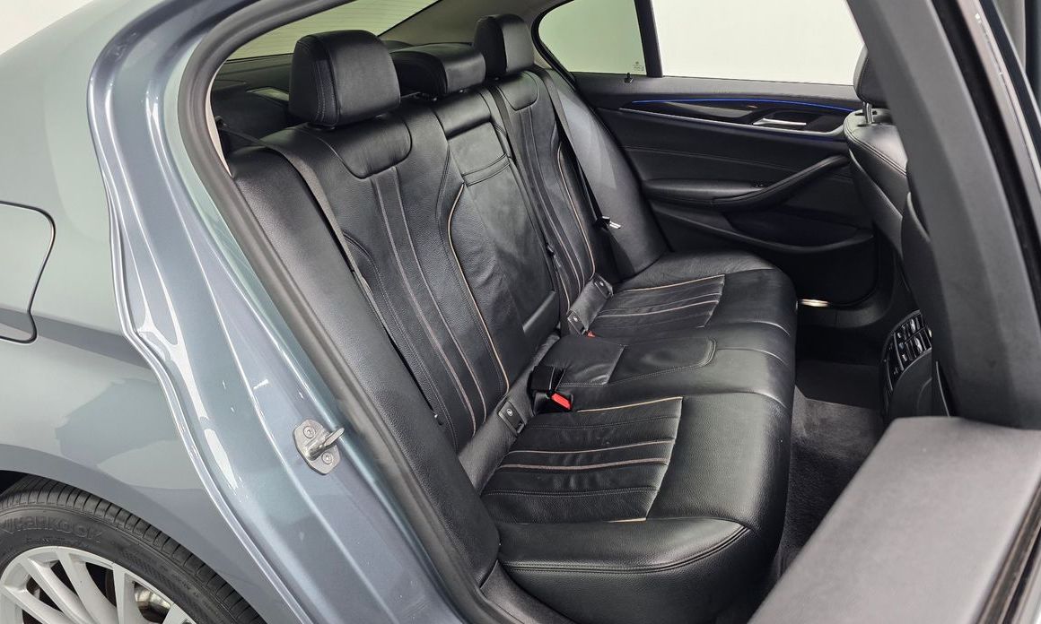 BMW 5-Series 2019