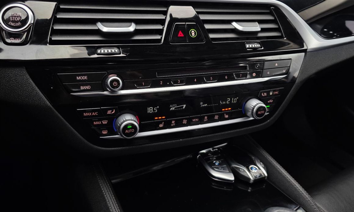 BMW 5-Series 2019