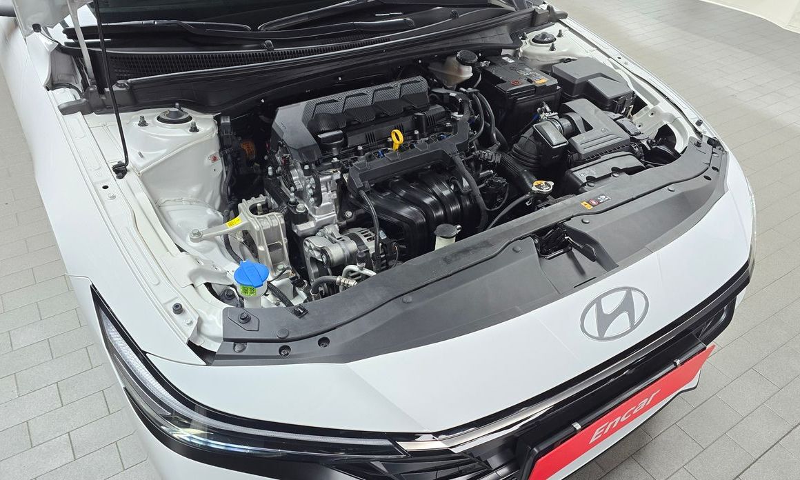 Hyundai AVANTE 2024