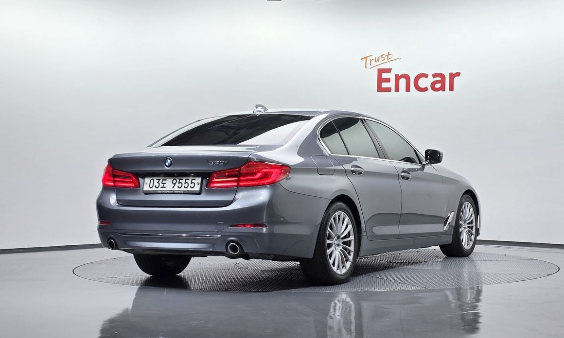 BMW 5-Series 2019