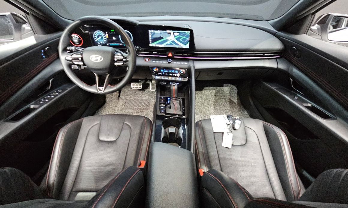 Hyundai AVANTE 2025