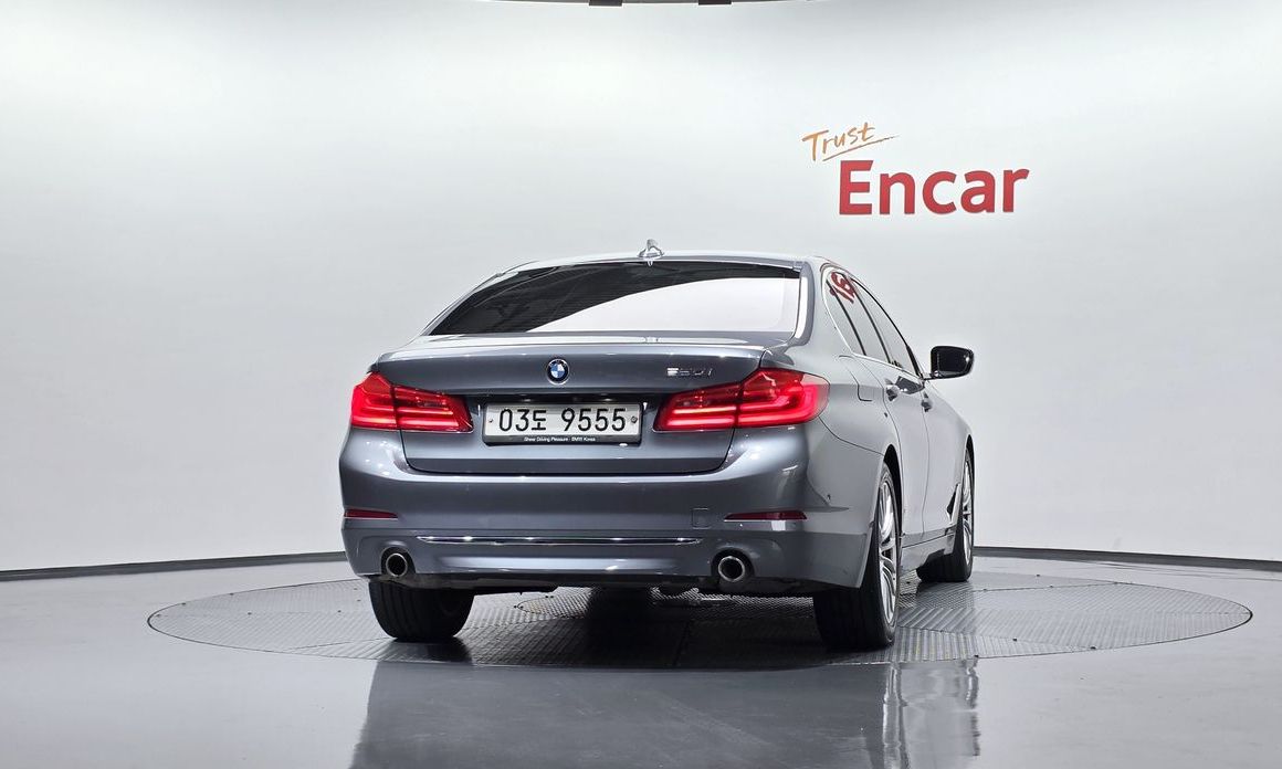 BMW 5-Series 2019