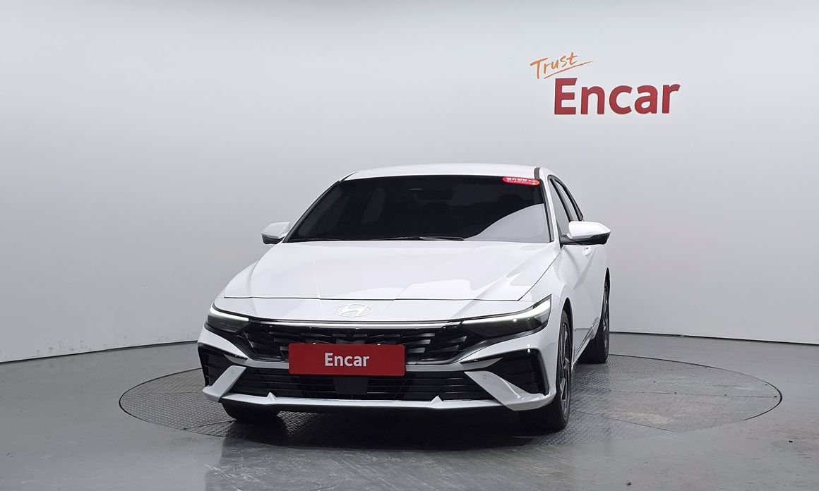 Hyundai AVANTE 2025