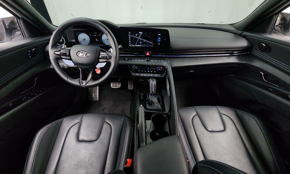 Hyundai AVANTE 2022