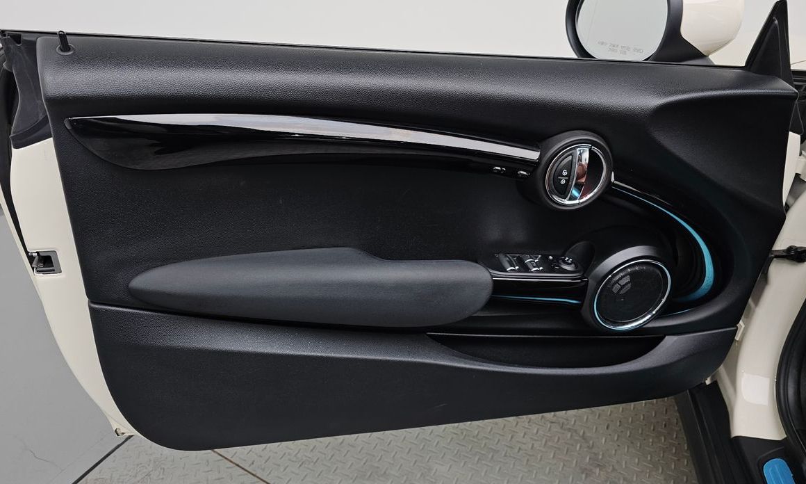 Mini Cooper Convertible 2021