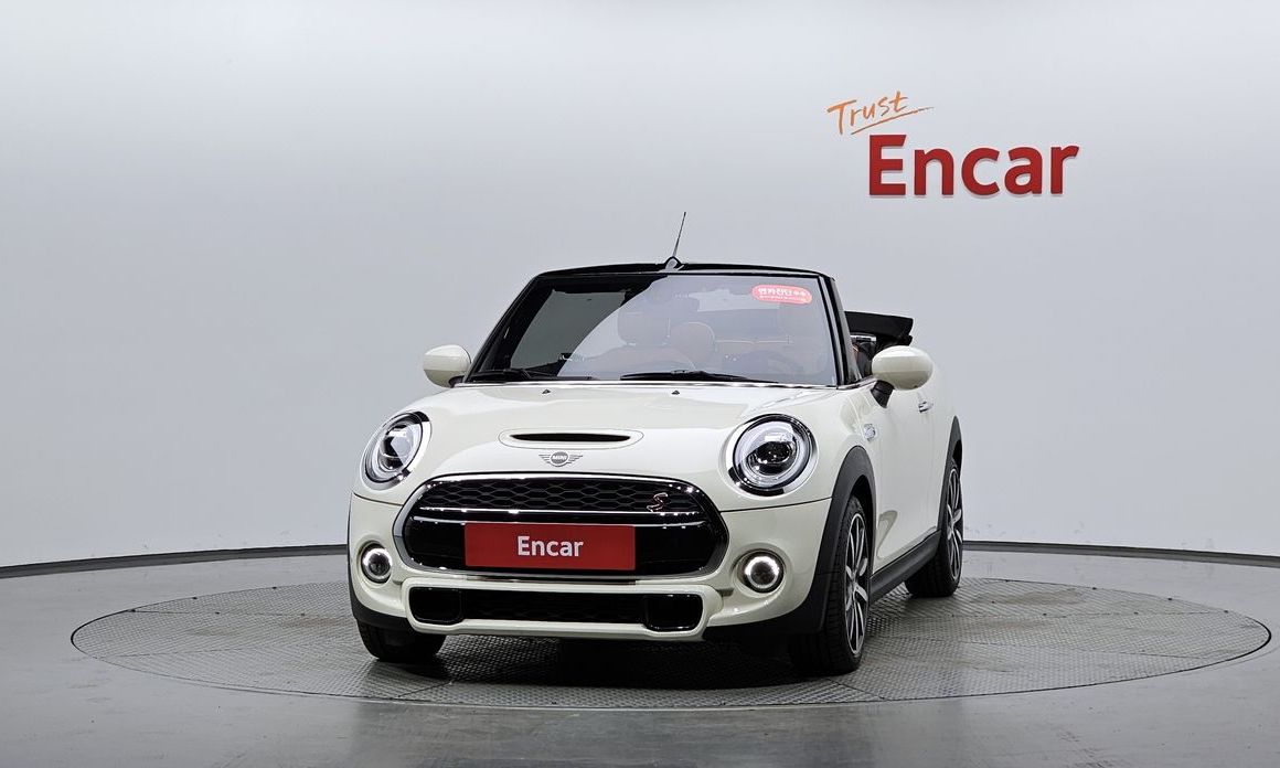 Mini Cooper Convertible 2021