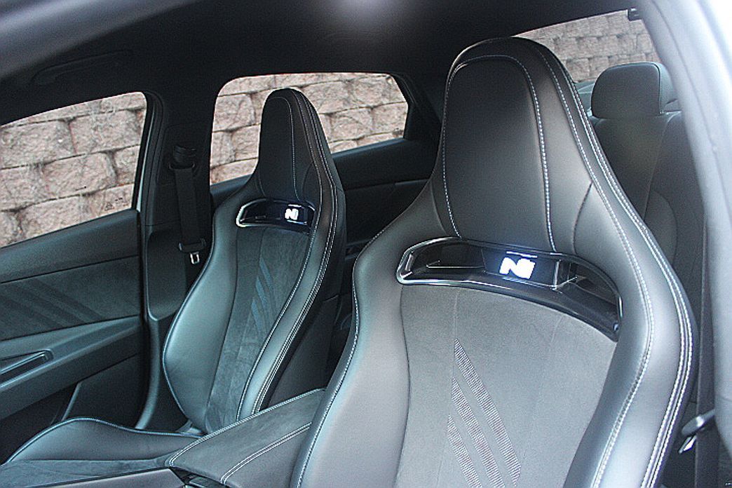 Hyundai AVANTE 2022