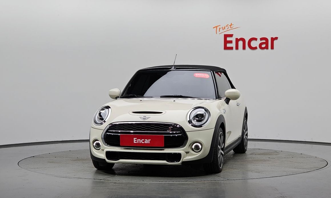 Mini Cooper Convertible 2021