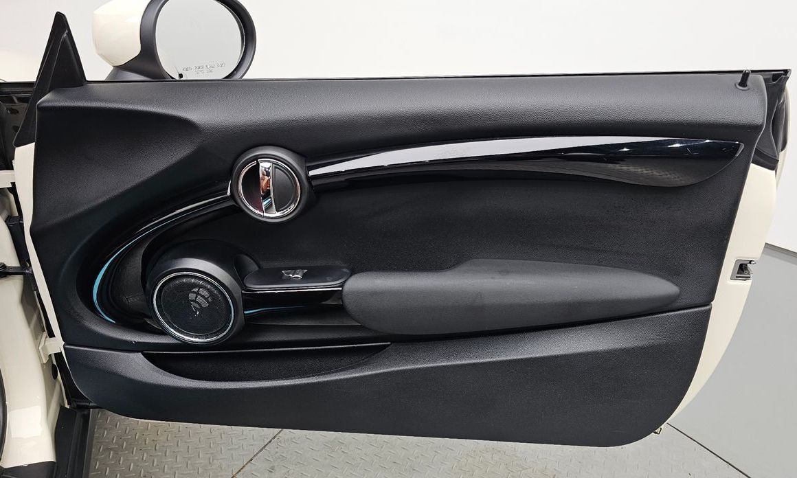 Mini Cooper Convertible 2021