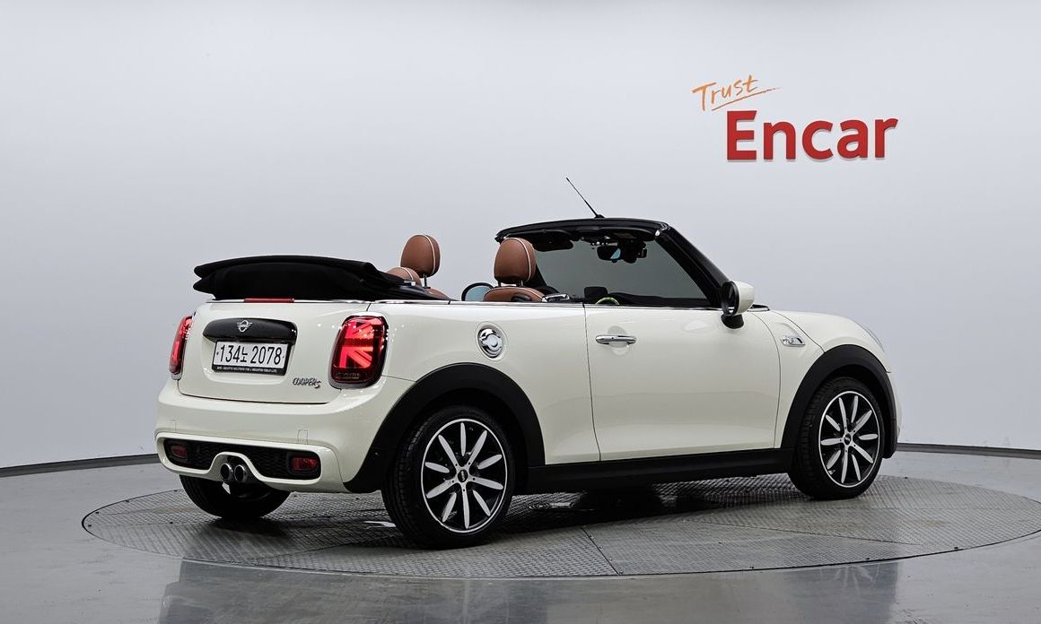 Mini Cooper Convertible 2021
