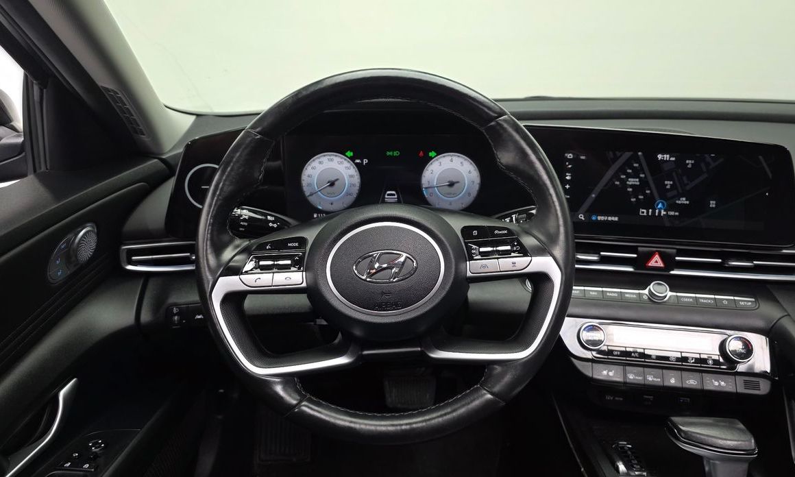 Hyundai AVANTE 2023