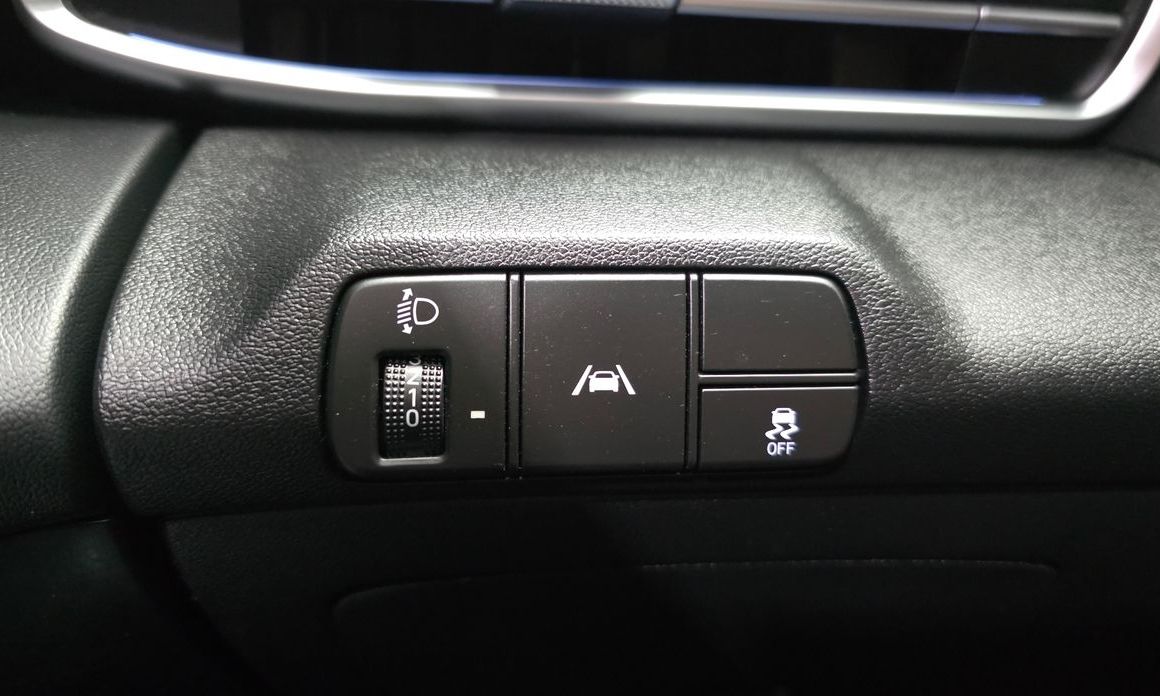 Hyundai AVANTE 2023