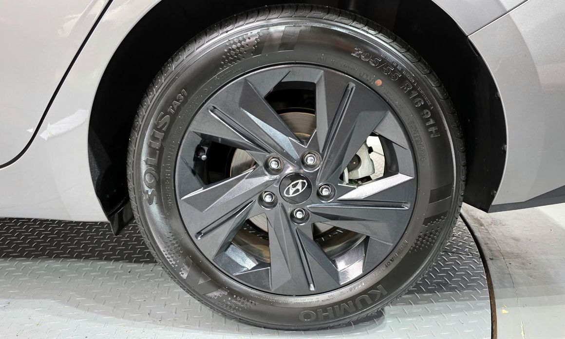 Hyundai AVANTE 2023