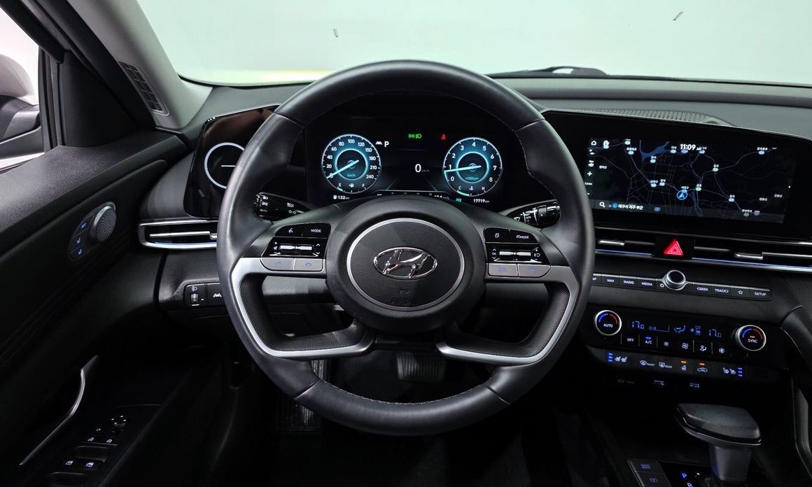 Hyundai AVANTE 2023
