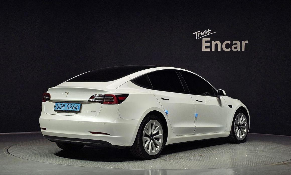 Tesla Model 3 2021