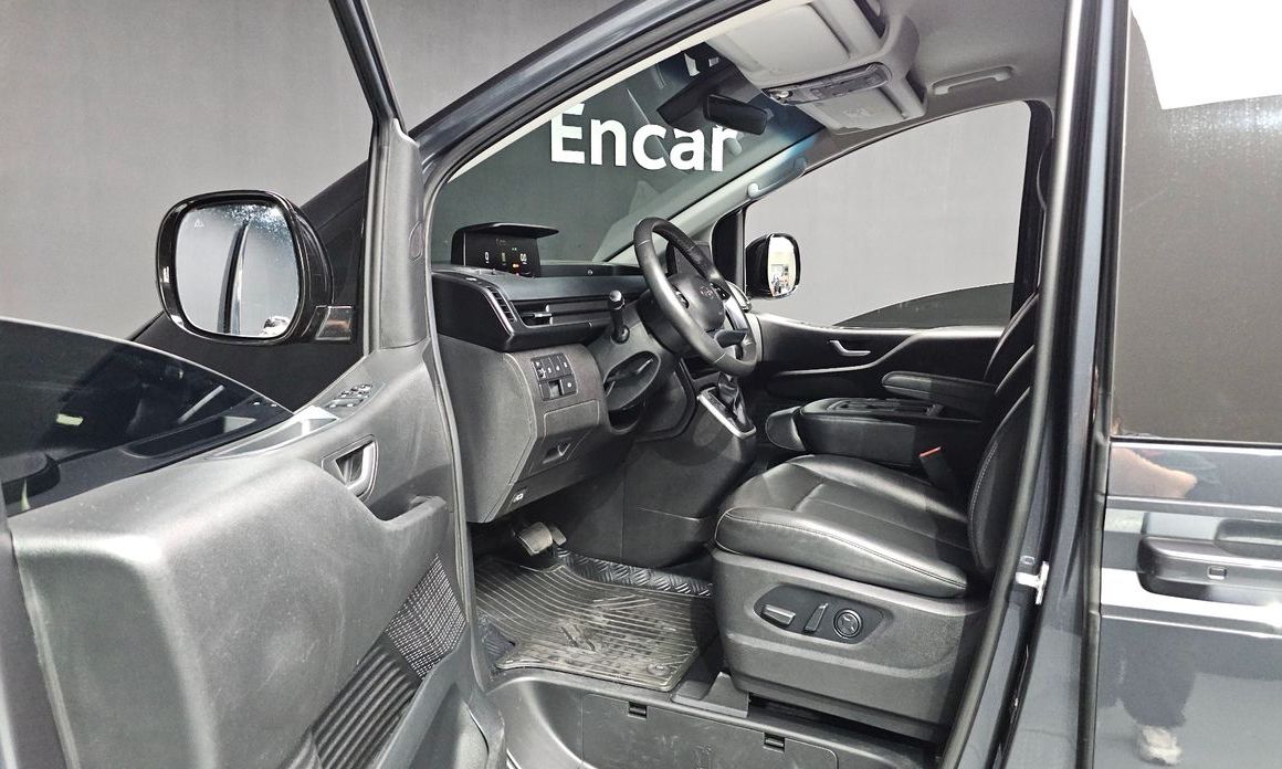 Hyundai Staria 2022