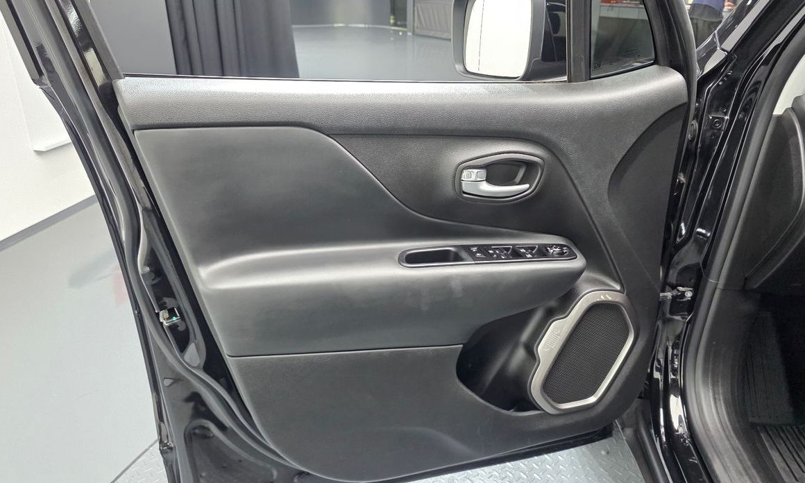 Jeep Renegade 2023