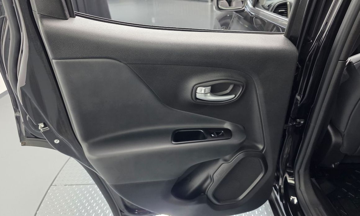 Jeep Renegade 2023