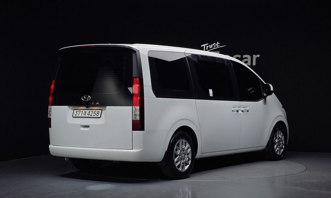 Hyundai Staria 2023