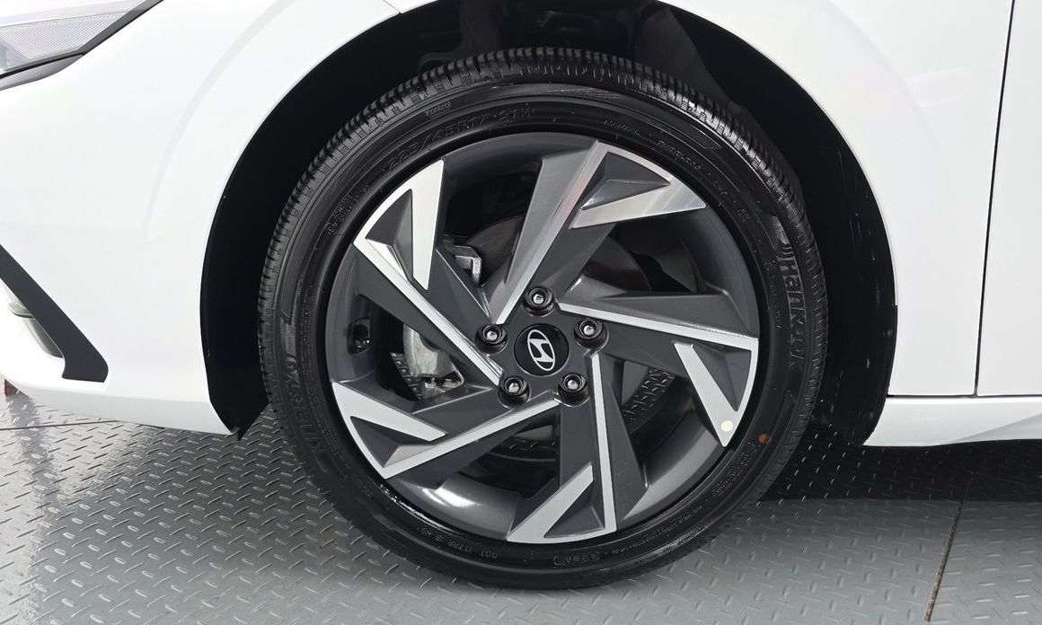 Hyundai AVANTE 2026