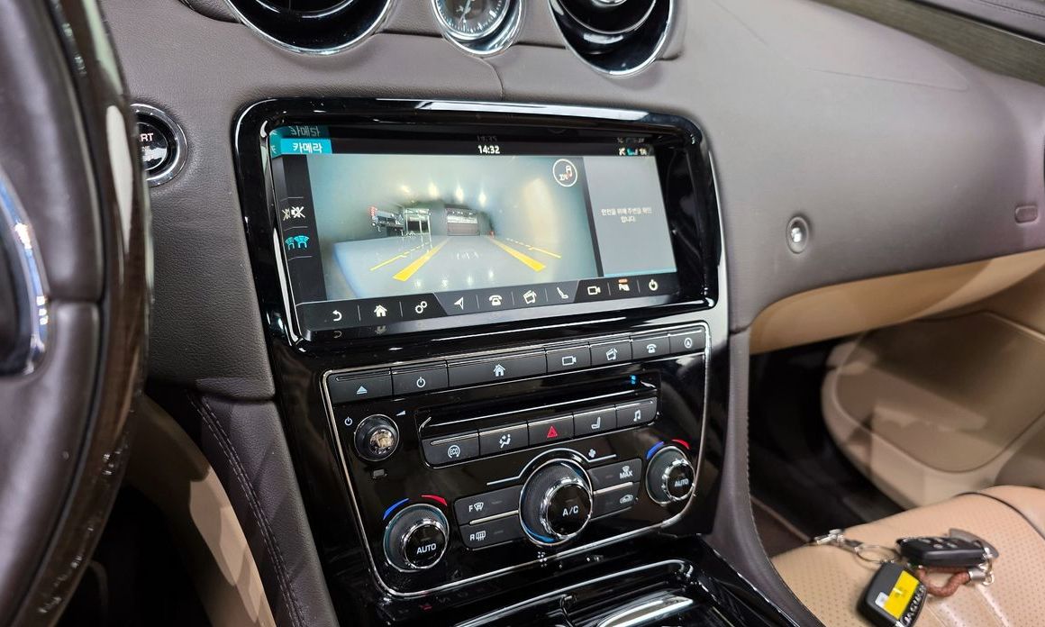 Jaguar XJ 2018