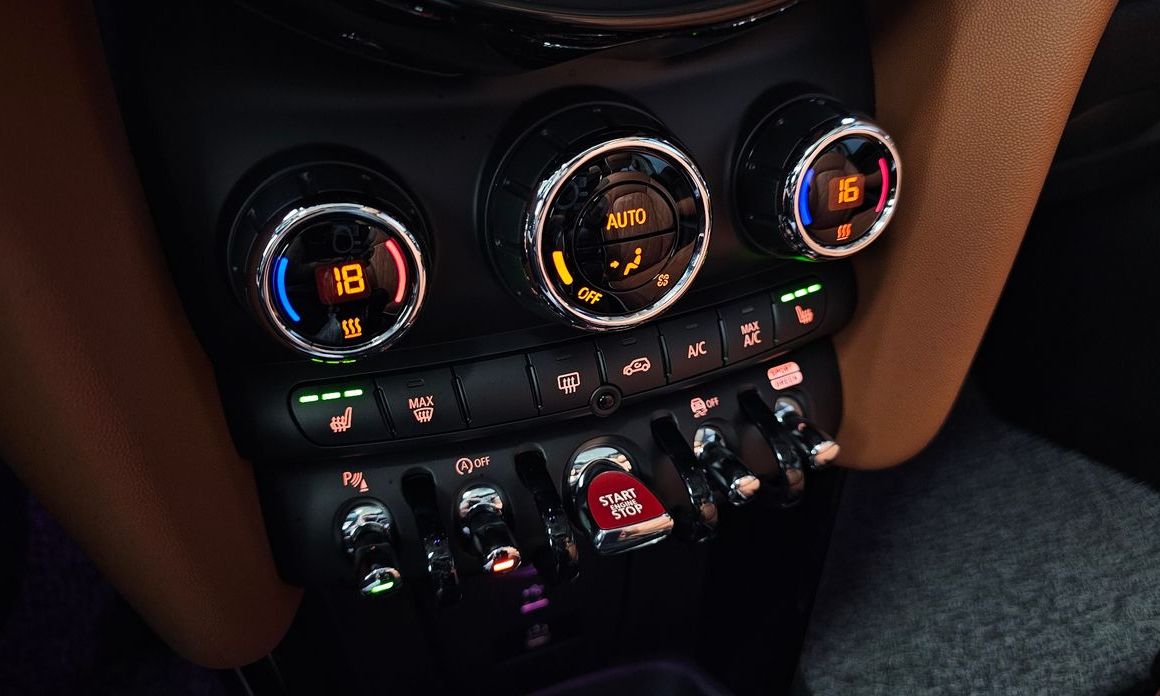 Mini Cooper 2024