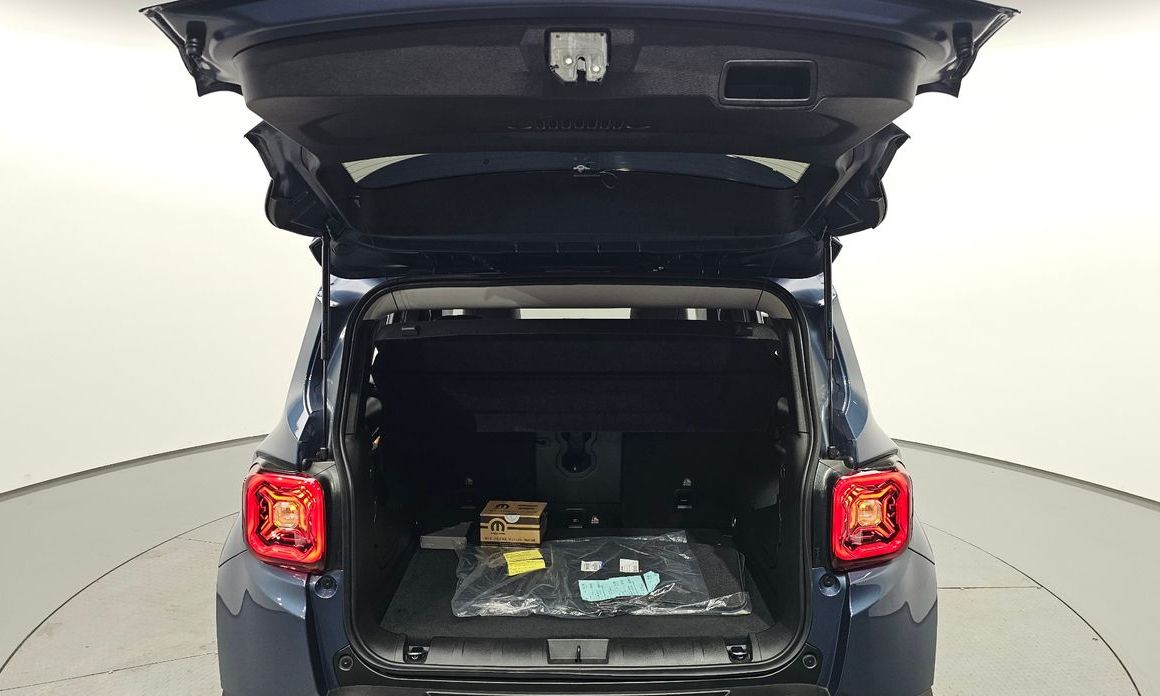 Jeep Renegade 2023