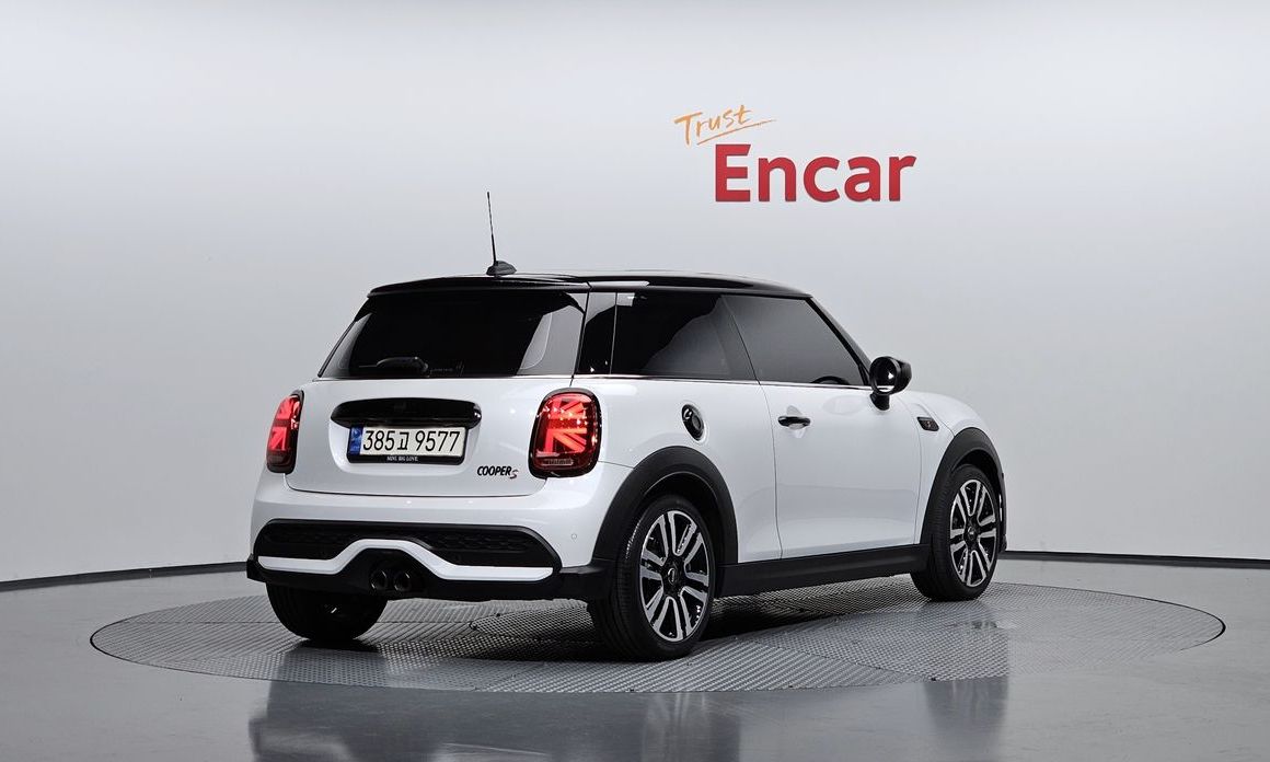 Mini Cooper 2024