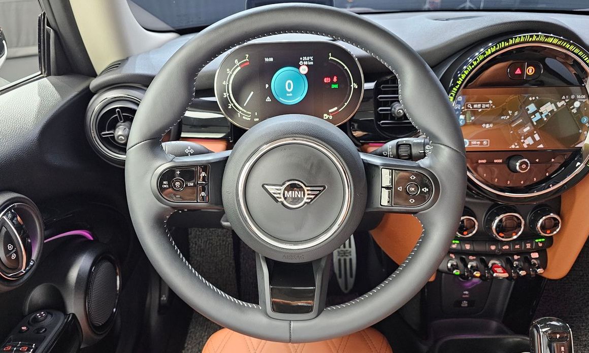 Mini Cooper 2024