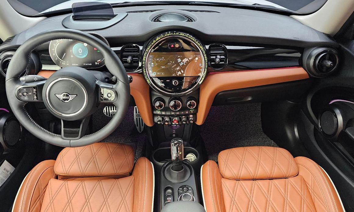 Mini Cooper 2024