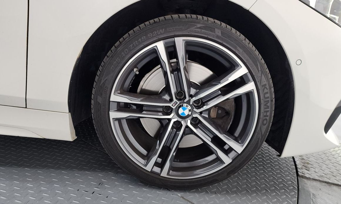 BMW 1-Series 2023