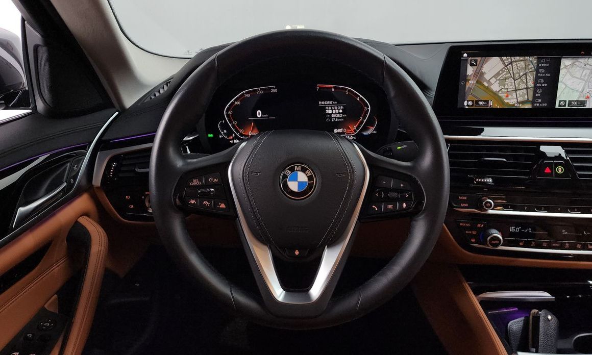 BMW 5-Series 2020