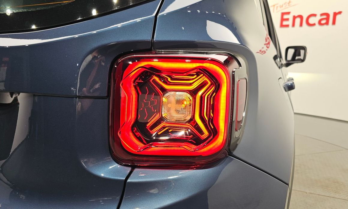 Jeep Renegade 2023