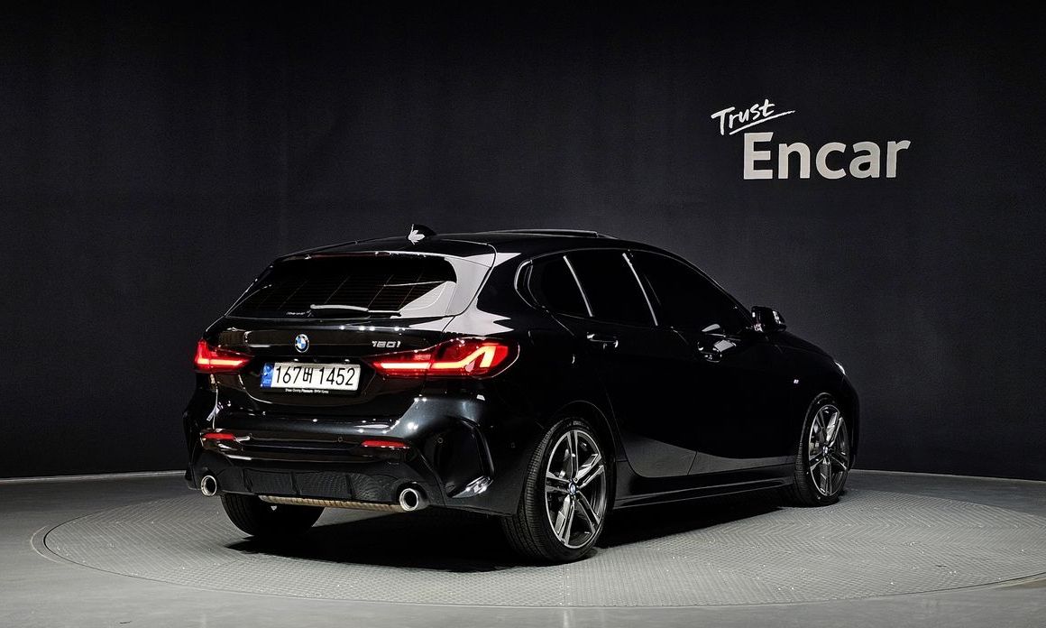 BMW 1-Series 2024