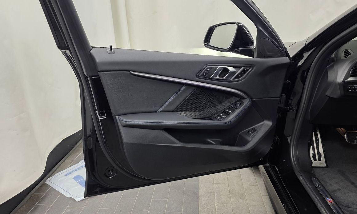 BMW 1-Series 2024