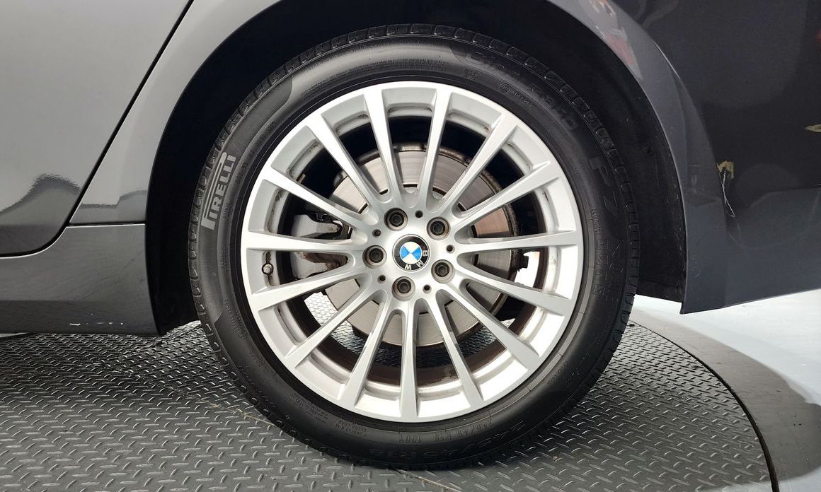 BMW 5-Series 2020