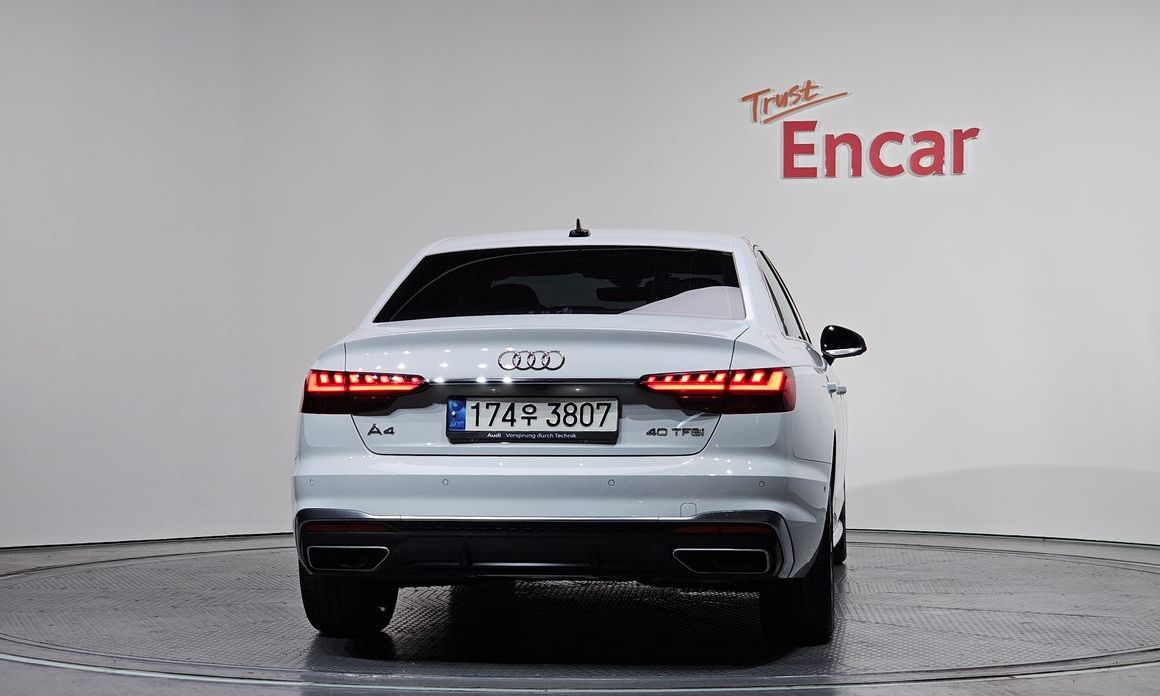 Audi A4 2023