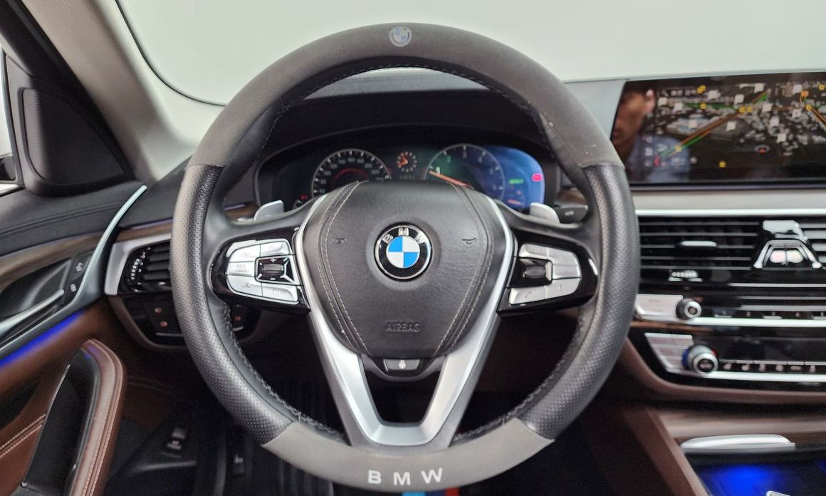 BMW 5-Series 2019